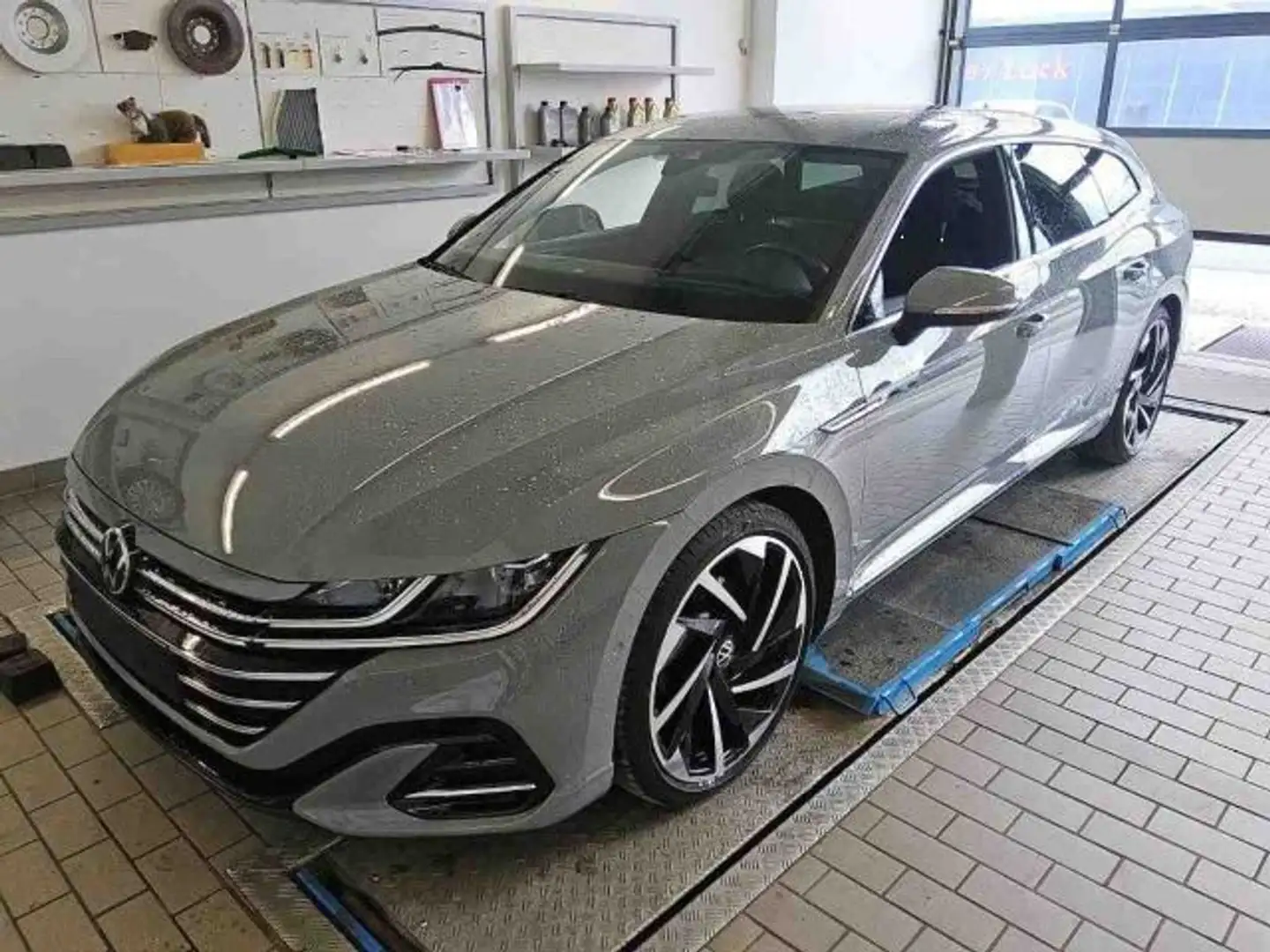 Volkswagen Arteon Arteon Shootingbrake 2.0 TSI R-Line DSG STANDHZG Grau - 2