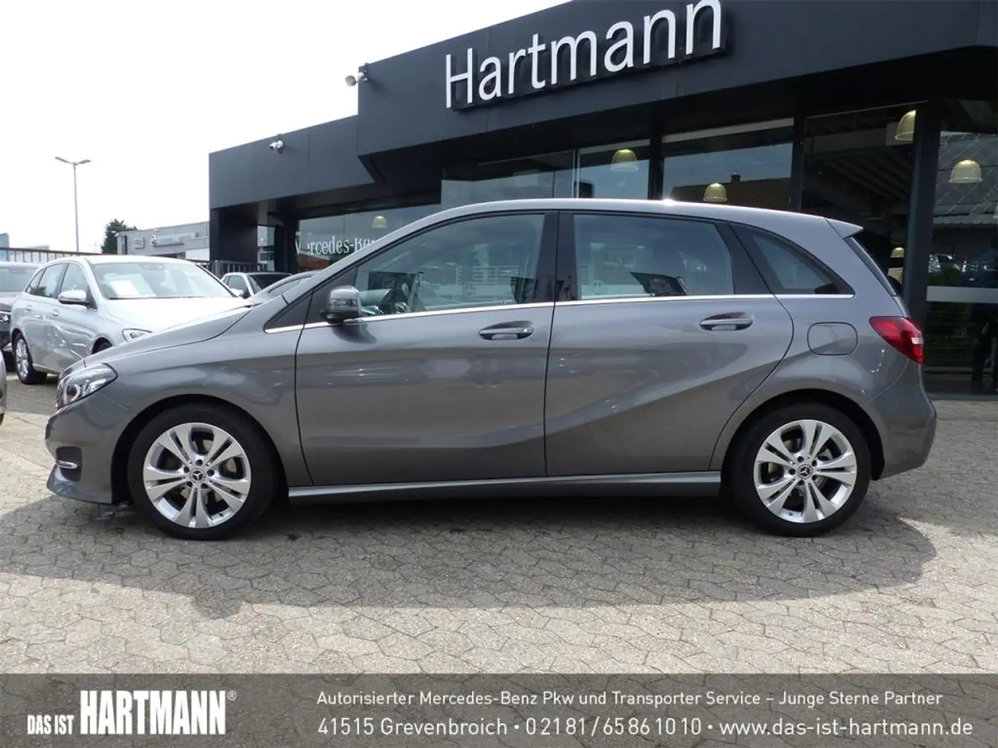 Mercedes-Benz B 180 URBAN+AHK+NAVI+KEYLESS-GO+PARK-ASSIST.+LED Grey - 2