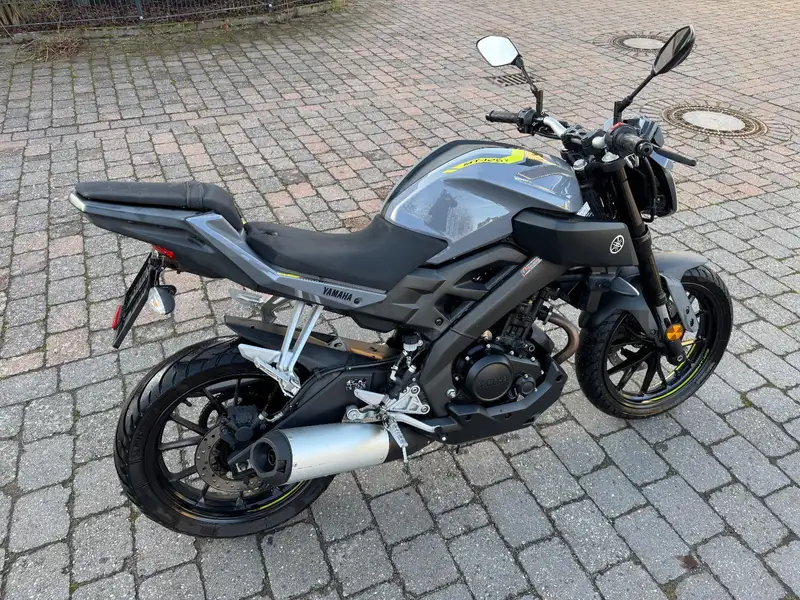 Yamaha MT-125 - foto 4