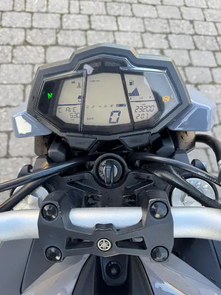 Yamaha MT-125 - foto 2