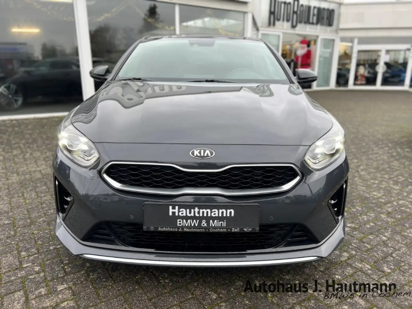 Kia ProCeed / pro_cee'd 1.6 CRDi GT-Line +1.HAND+NAVI+PANO+RFK+ Grau - 2