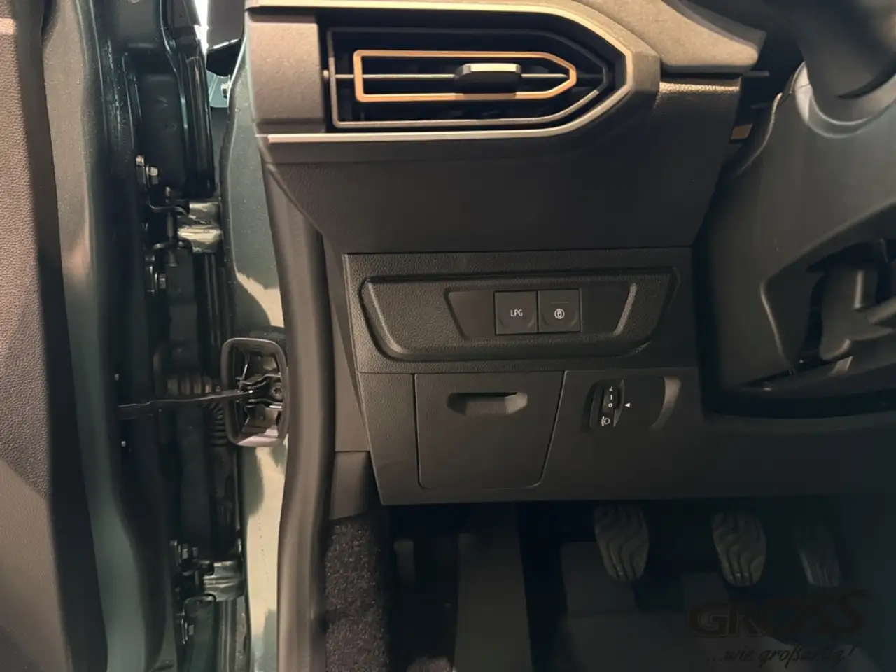 Dacia Sandero Stepway Extreme / inkl. Allwetterreifen / LED 16