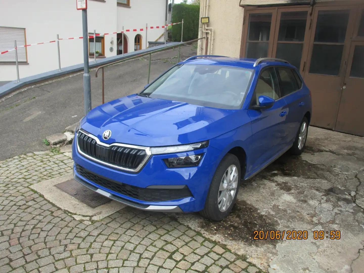 Skoda Kamiq 1.0 TSI DSG 115 Top Selection  SHZ  Mod 2024 Blau - 1