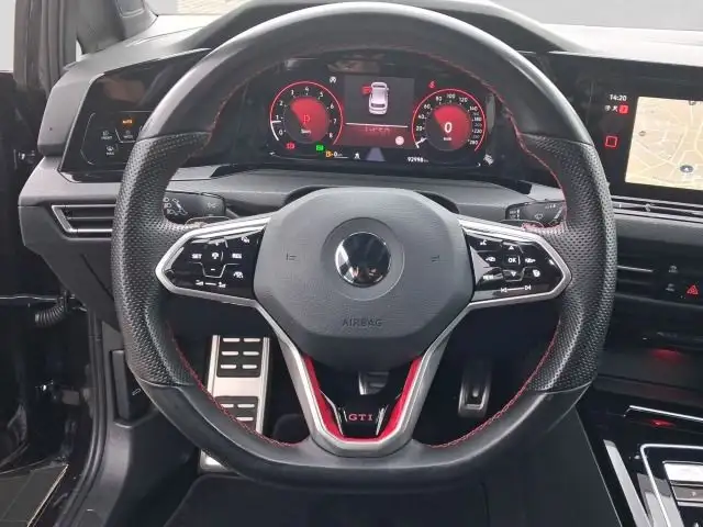 Volkswagen Golf view 9