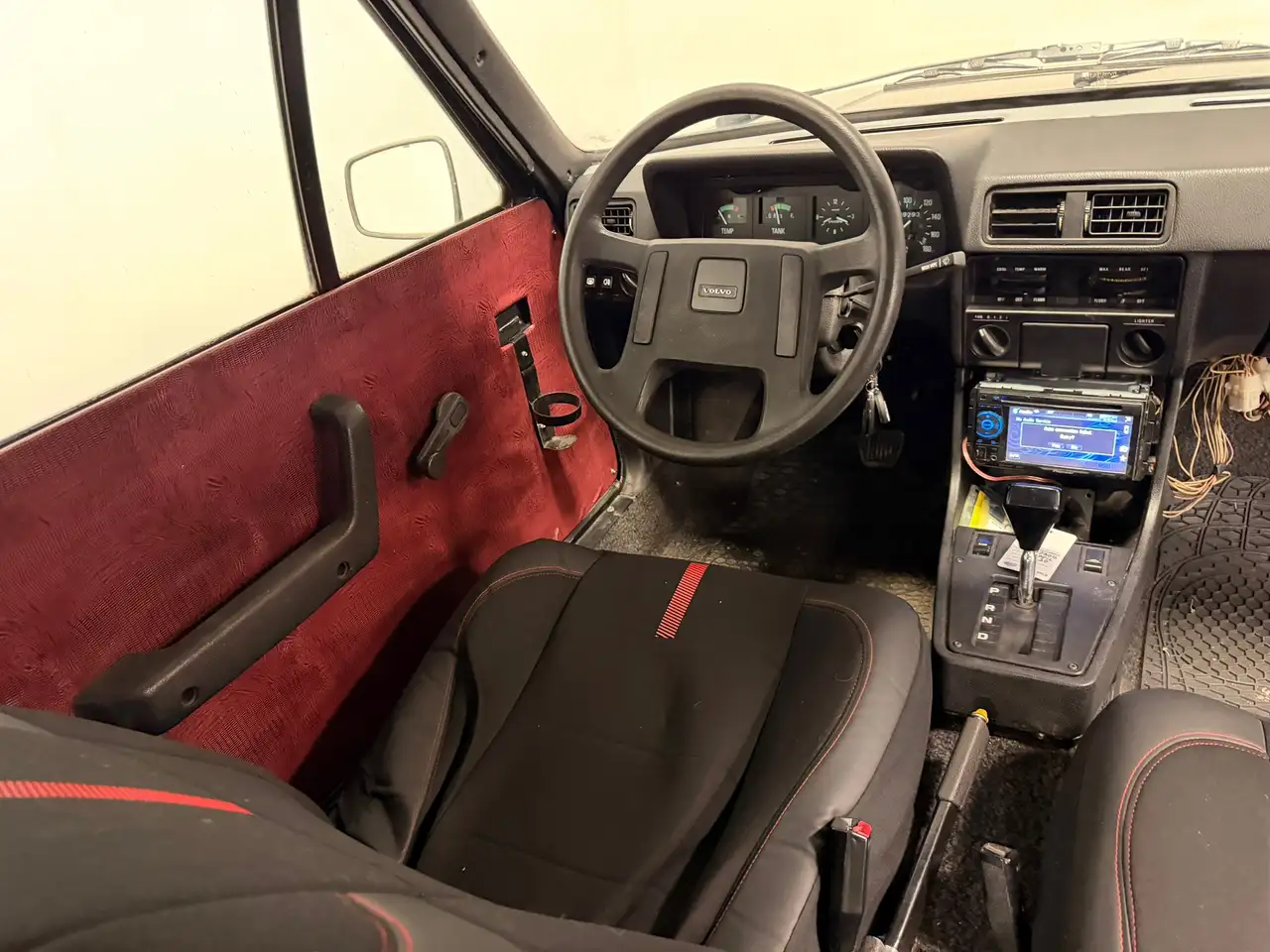 Volvo 343 1.4 Luxe Org NL met nap Automaat, foto 3