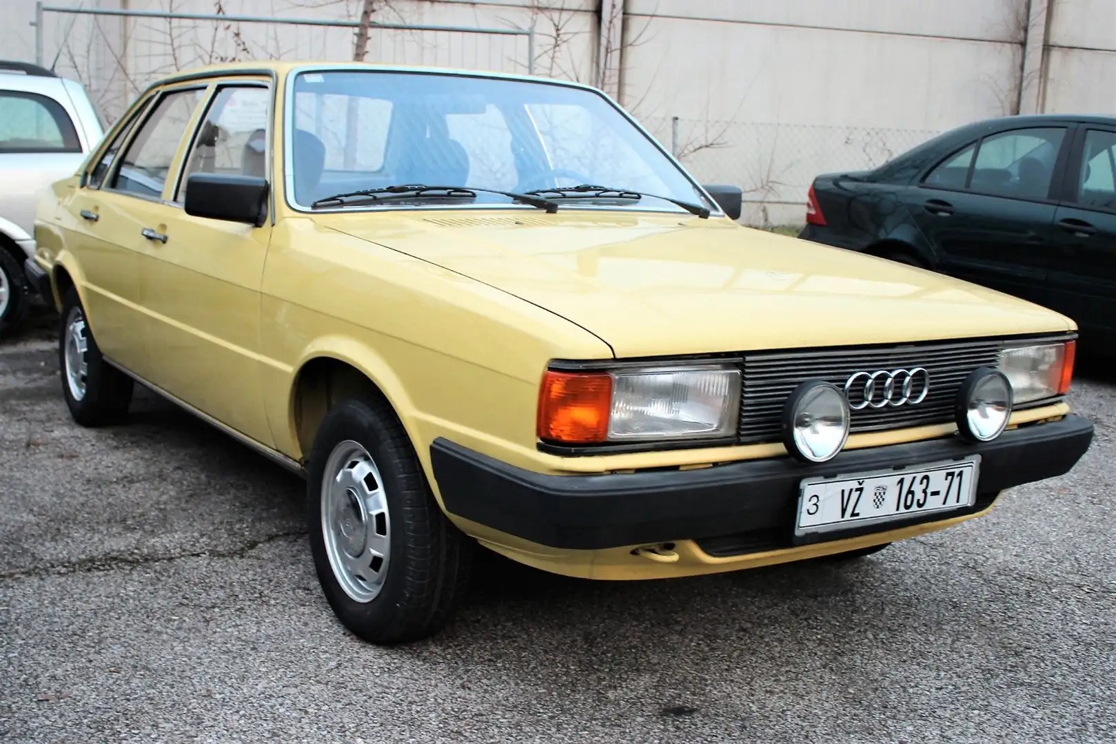 Audi 80 1.6 LS Oldtimer 3. Hand žuta - 1