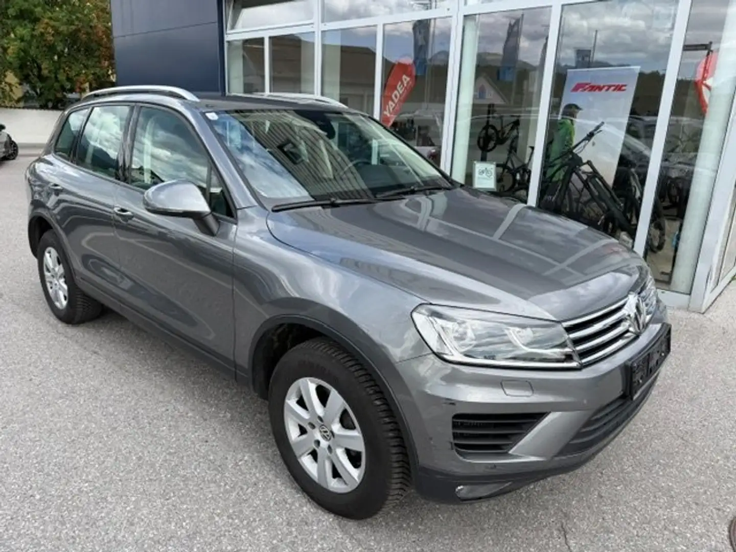 Volkswagen Touareg V6 TDI BMT/Start-Stopp 4Motion *86.000km* Grau - 1