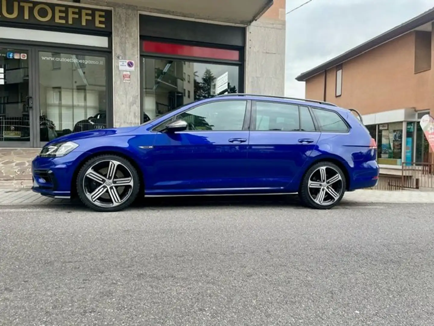 Volkswagen Golf R VARIANT "ABT" 370CV A LIBRETTO, PREP. UFFICIALE! Albastru - 1