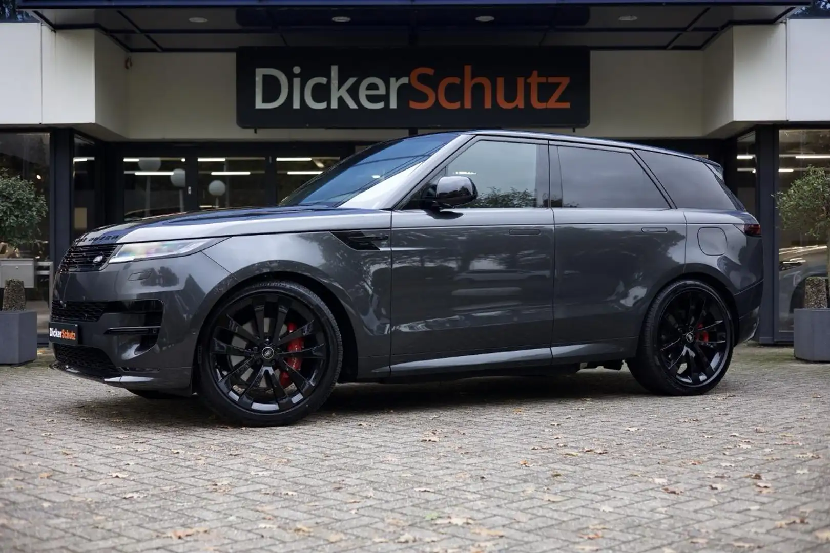 Land Rover Range Rover Sport 3.0 P460e Dynamic HSE PHE Panoramadak | TowPack | Gris - 1