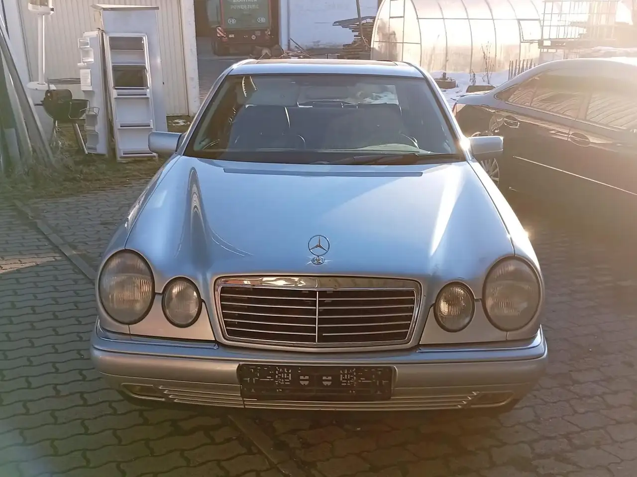 Mercedes-Benz E 280 Elegance, foto 1