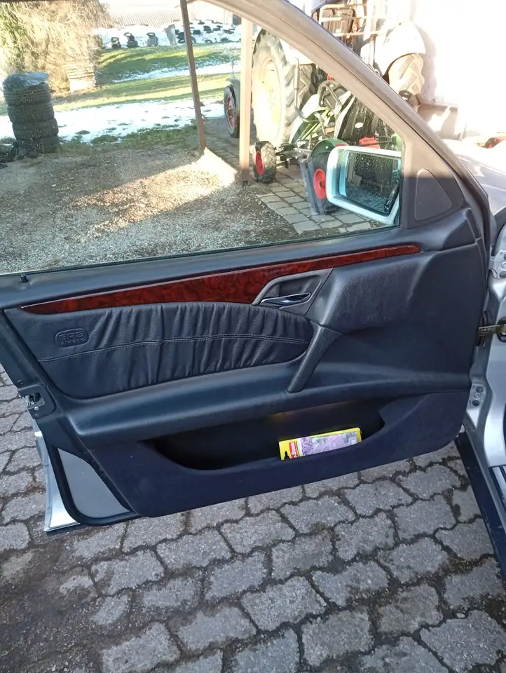 Mercedes-Benz E 280 Elegance, foto 10