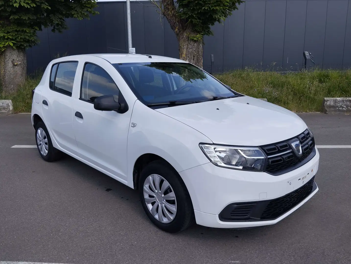 Dacia Sandero 1.0i SCe Blanc - 2