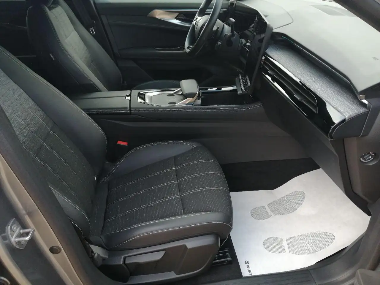 Renault Austral Mild Hybrid 160 CV Auto Techno, миниатюра 12