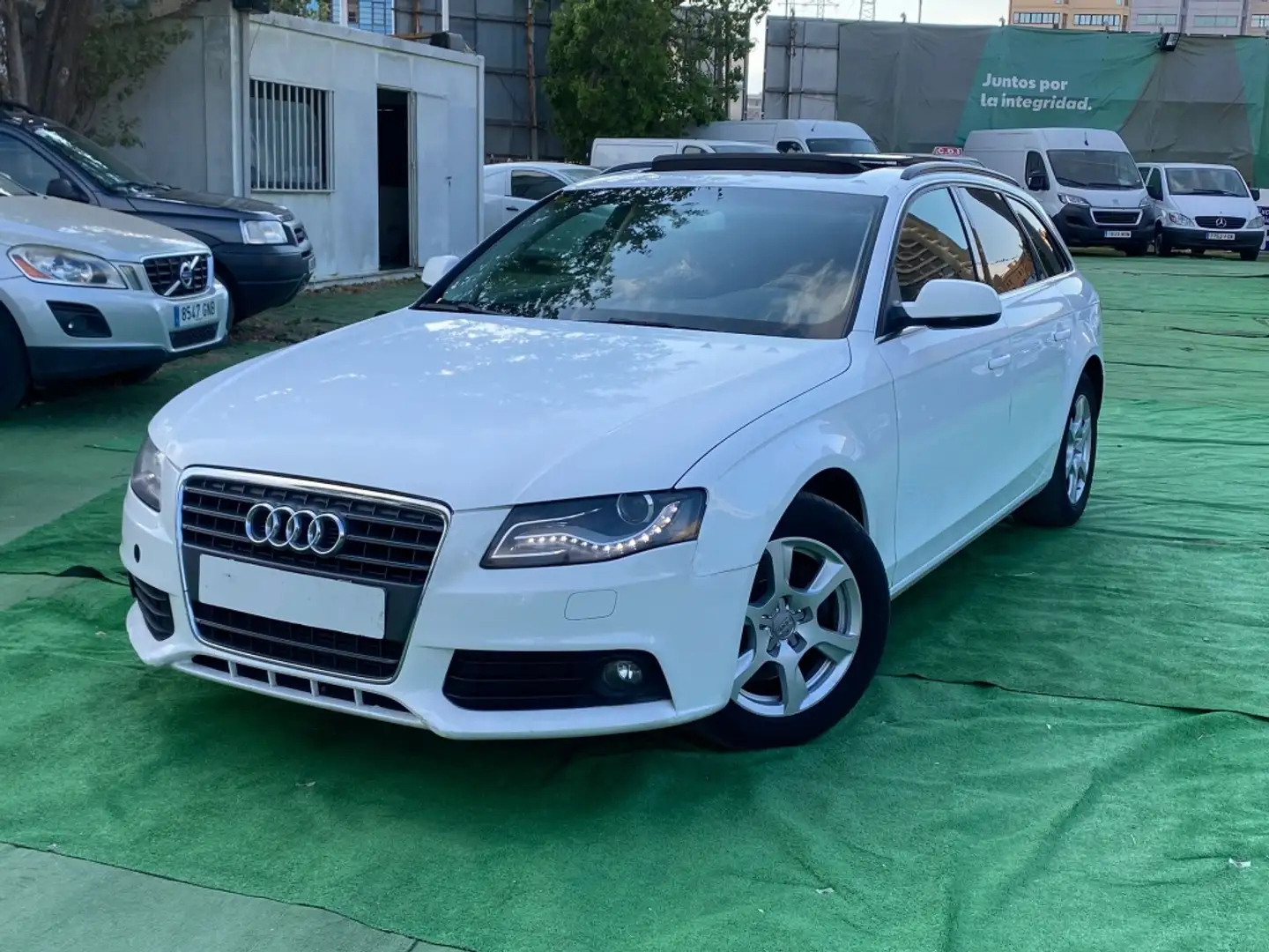 Audi A4 Avant 2.0TFSI Flexible fuel Bianco - 1