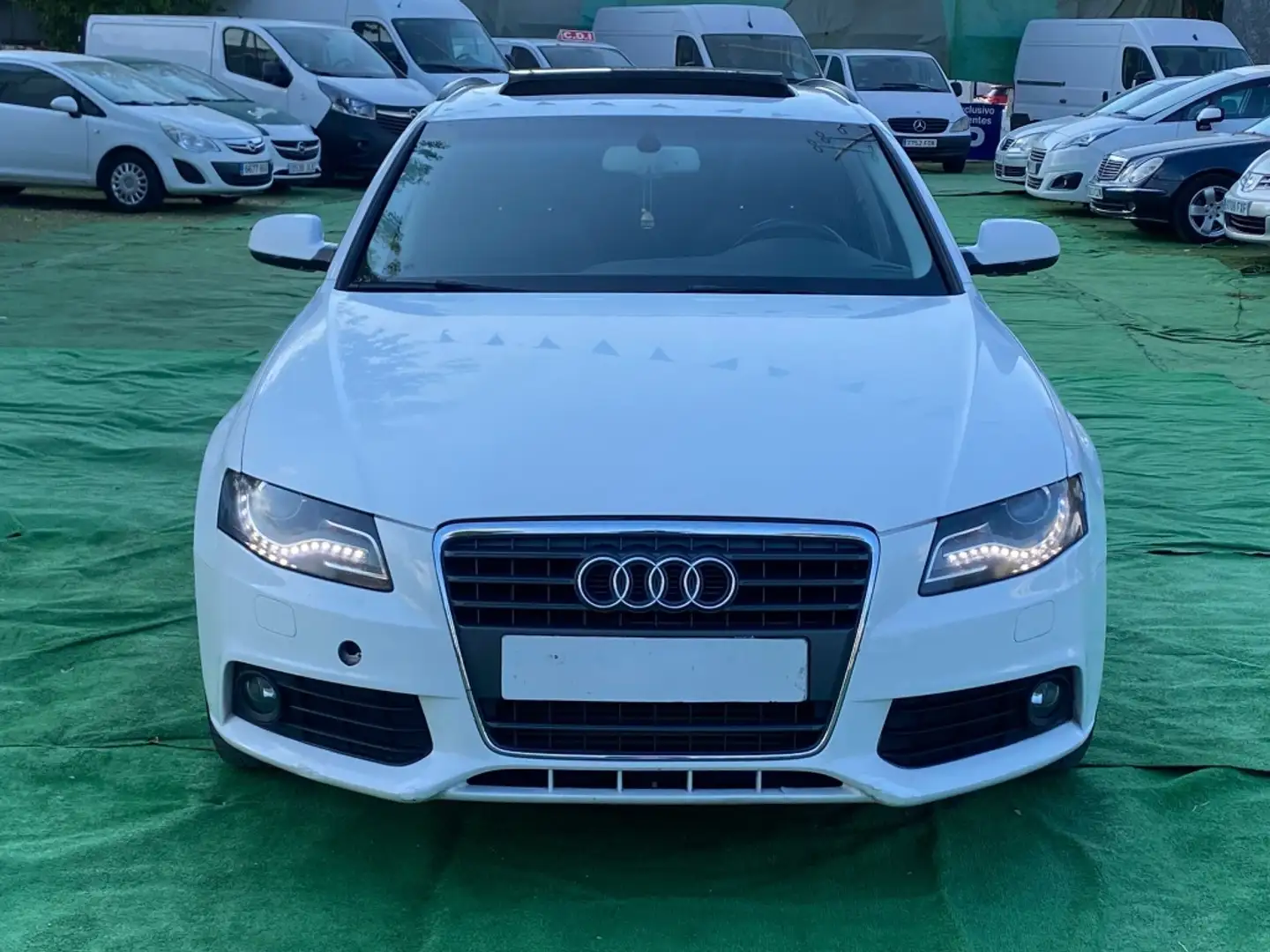 Audi A4 Avant 2.0TFSI Flexible fuel Bianco - 2