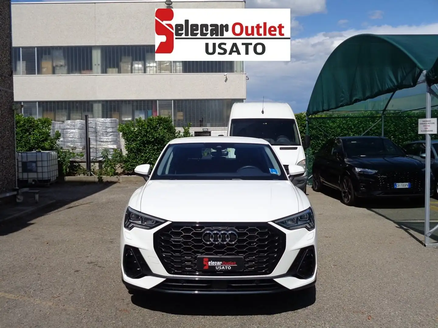 Audi Q3 SPB 40 TDI quattro S tronic Business Plus Bianco - 2