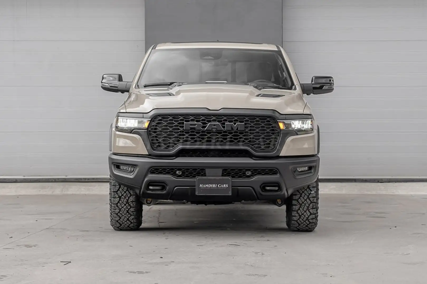 Dodge RAM 2025 Rebel X PREMIUM W/ FLOOR SHIFTER € 65500 Beige - 2