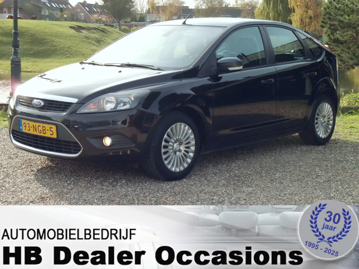 Ford Focus 1.8 Limited - Airco - Navigatie Zwart - 1
