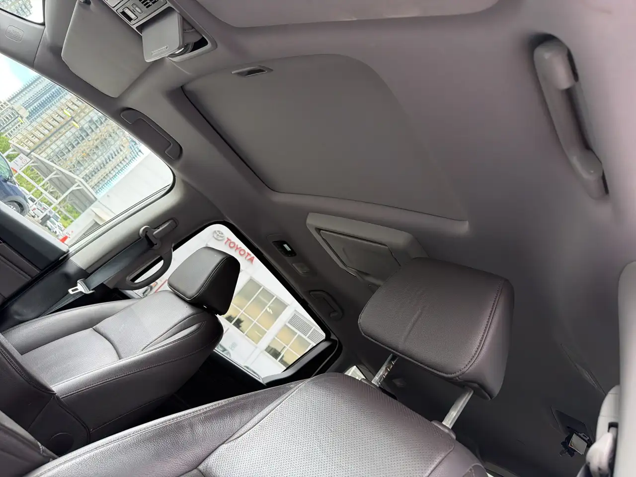 Honda Odyssey снимка Honda Odyssey