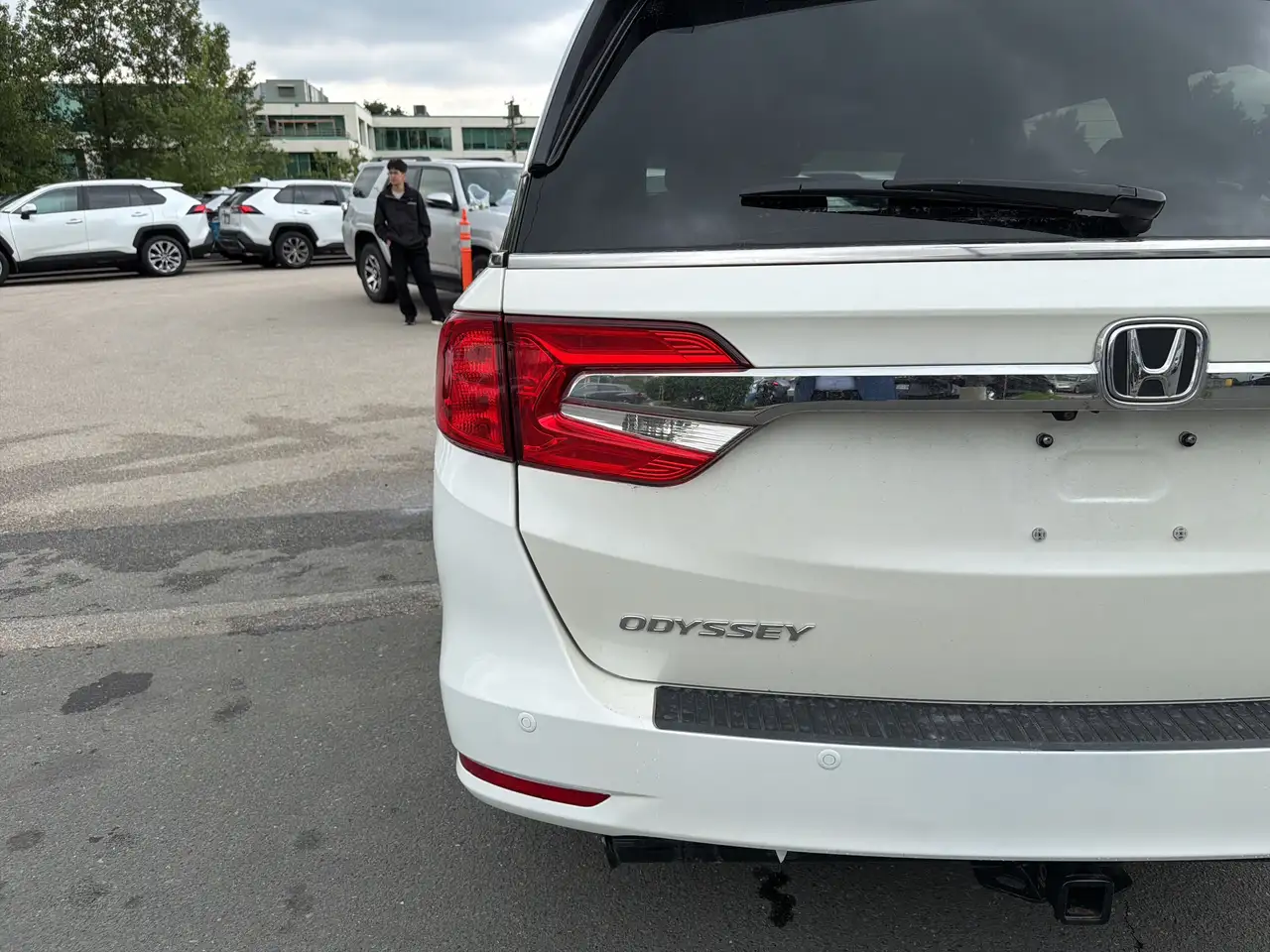 Honda Odyssey снимка Honda Odyssey