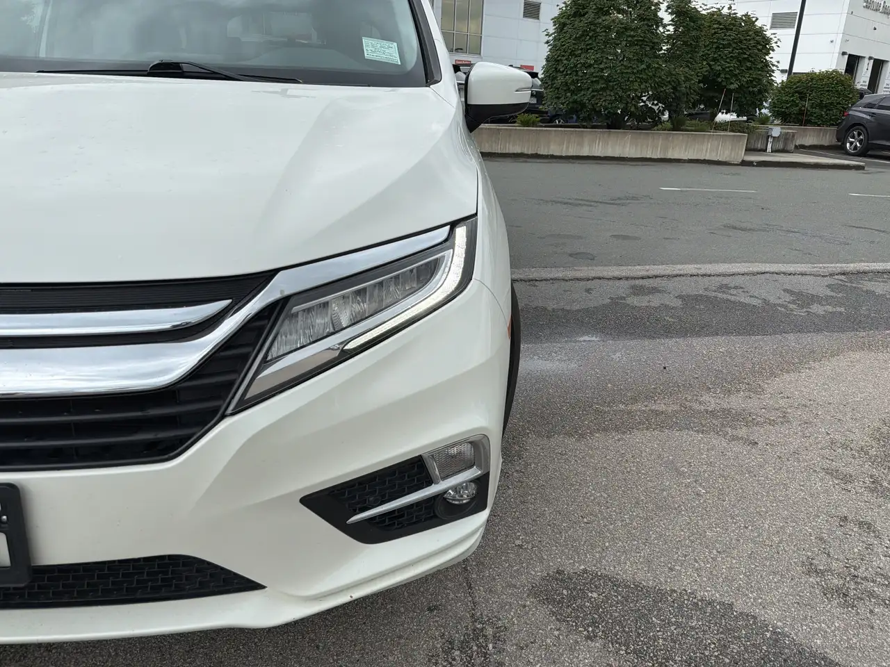 Honda Odyssey снимка Honda Odyssey