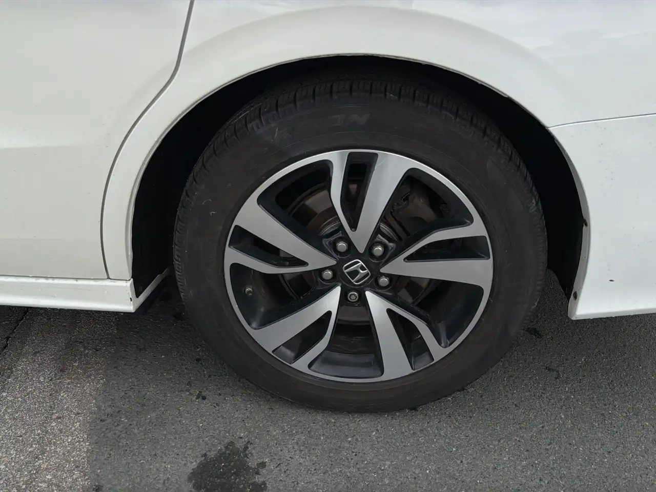 Honda Odyssey снимка Honda Odyssey