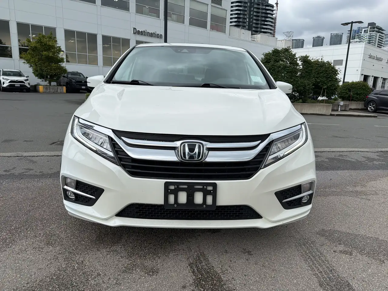 Honda Odyssey снимка Honda Odyssey