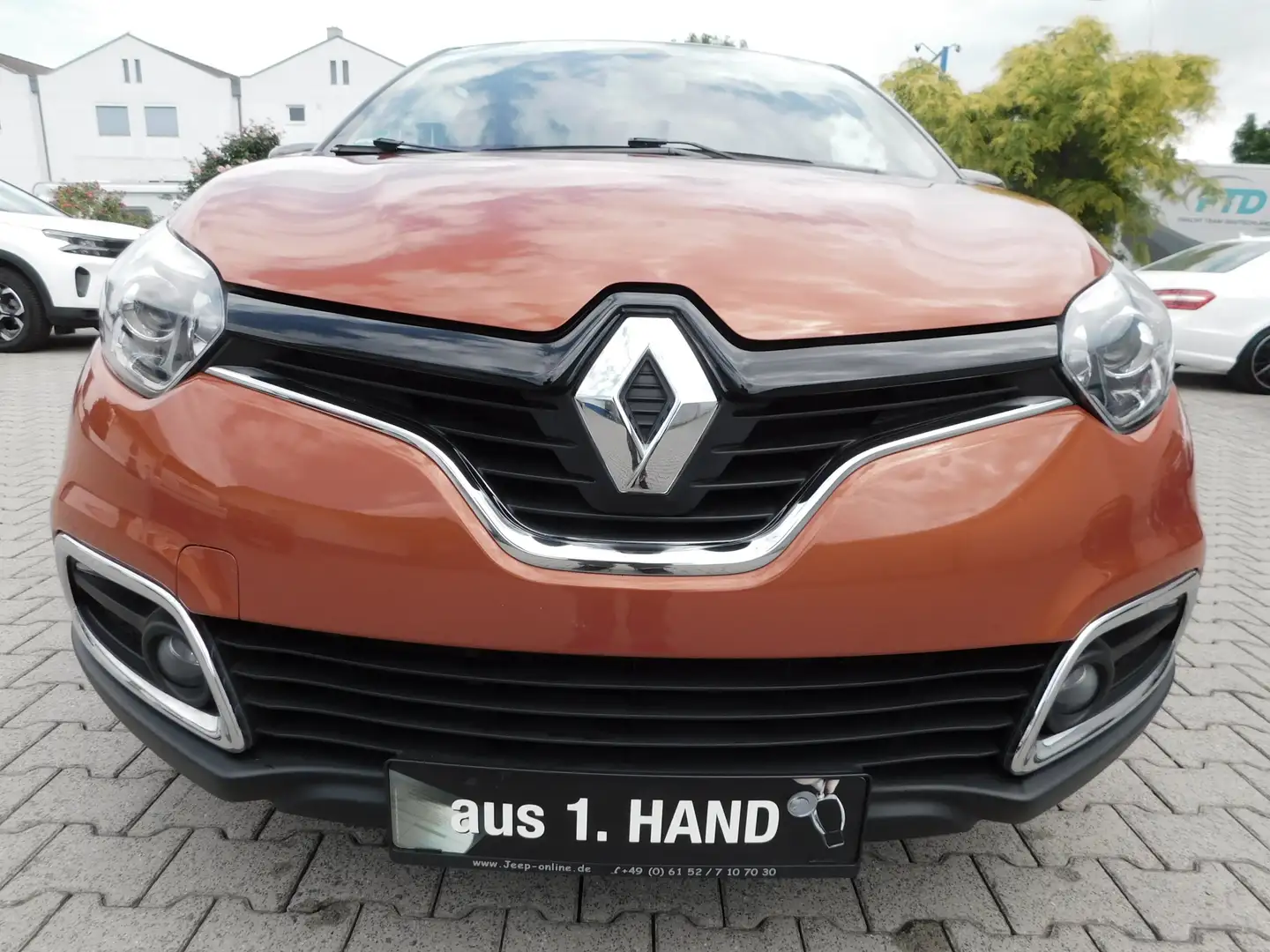 Renault Captur Luxe+Navi+Kam.+Look-Pak.,1.Hd Reno S-Heftgepflegt! Oranje - 1