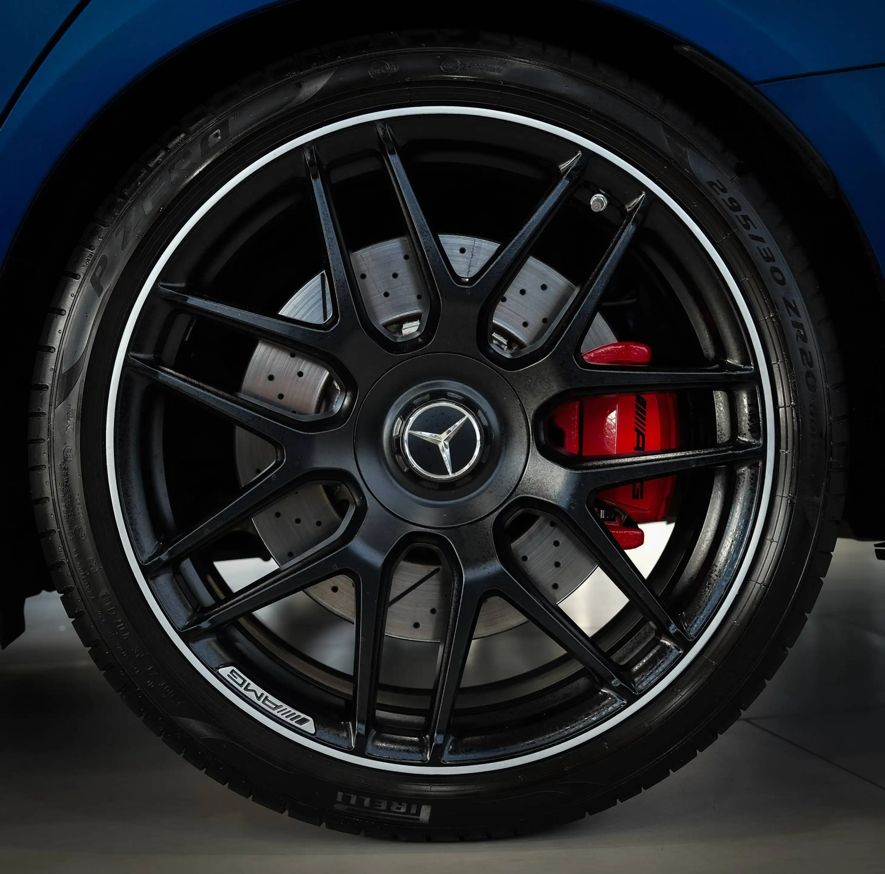 Mercedes-Benz E 63 AMG S 4Matic*NIGHT*PERF-ABGAS*360°*PANO*LED — photo 14