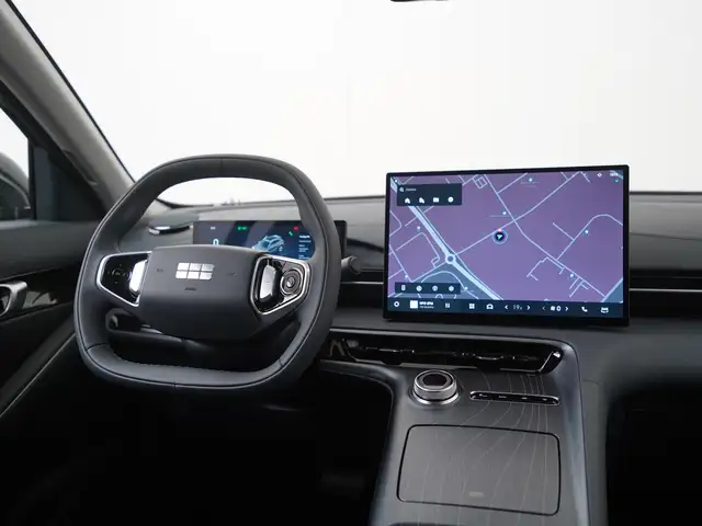 Geely E5 view 5