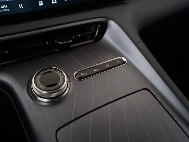 Geely E5 view 10