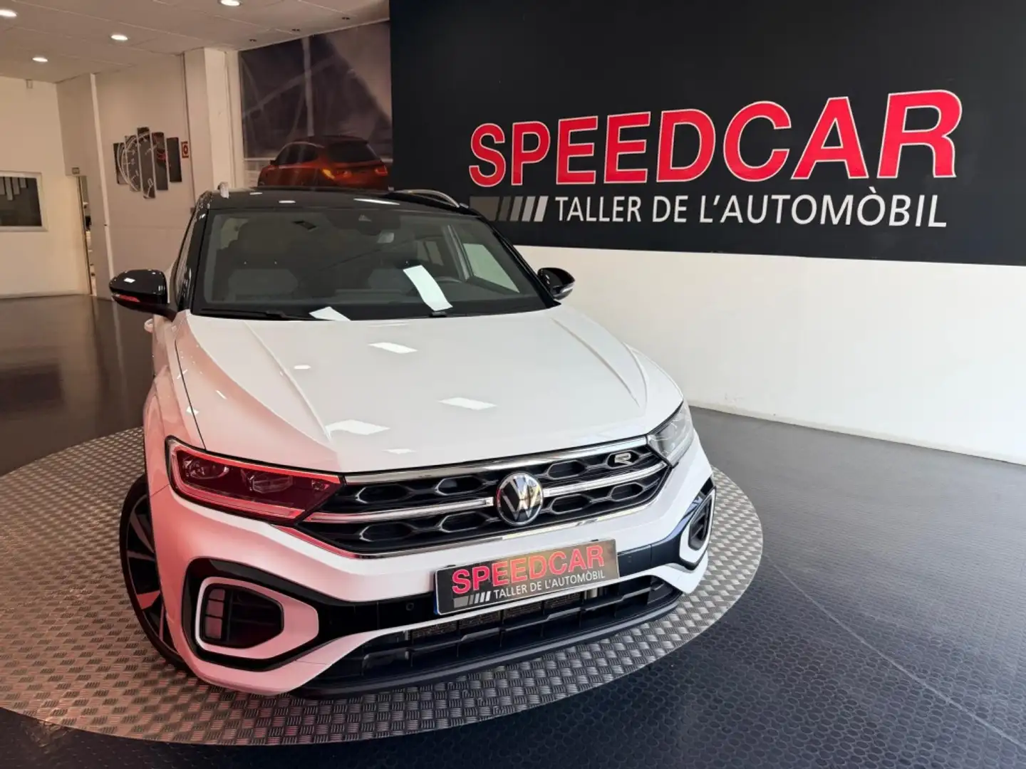 Volkswagen T-Roc 2.0TDI R-Line DSG7 110KW Blanco - 1