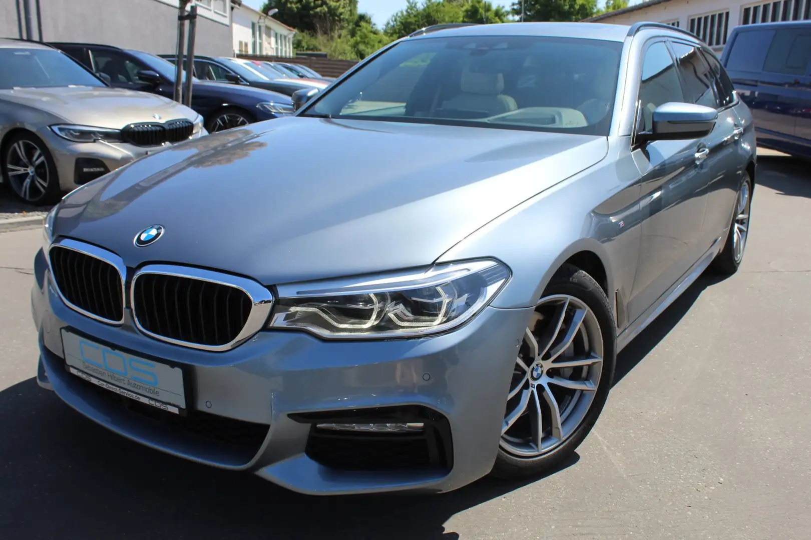 BMW 520 d Tour. M Sportpaket +Panoramad.+HUD+ACC+NAVI Pro+ Gris - 2