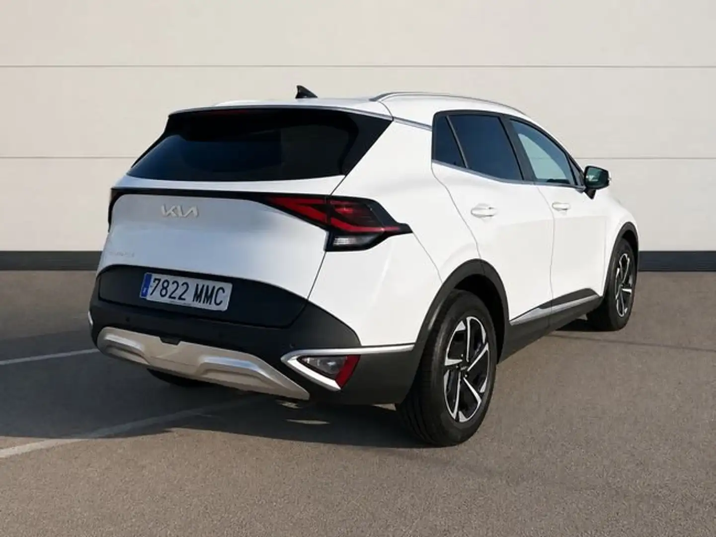 Kia Sportage 1.6 T-GDI MHEV 110KW DRIVE 150 5P Blanco - 2