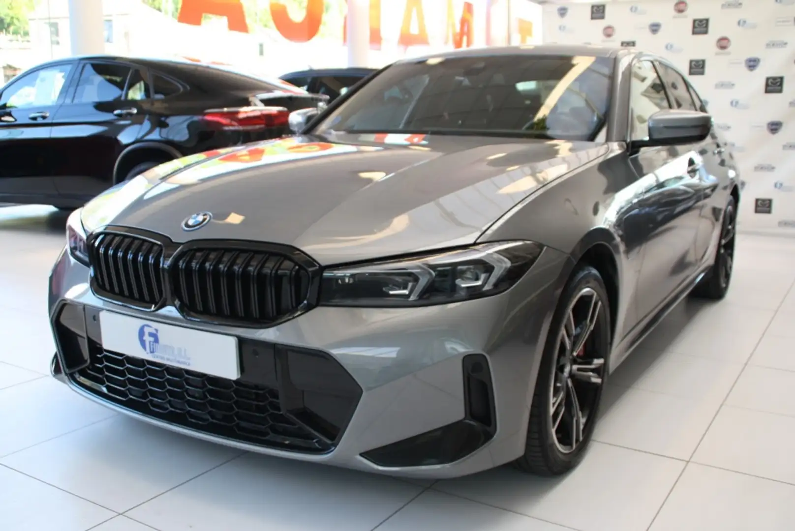 BMW 330 330e M Sport Pro Gris - 2