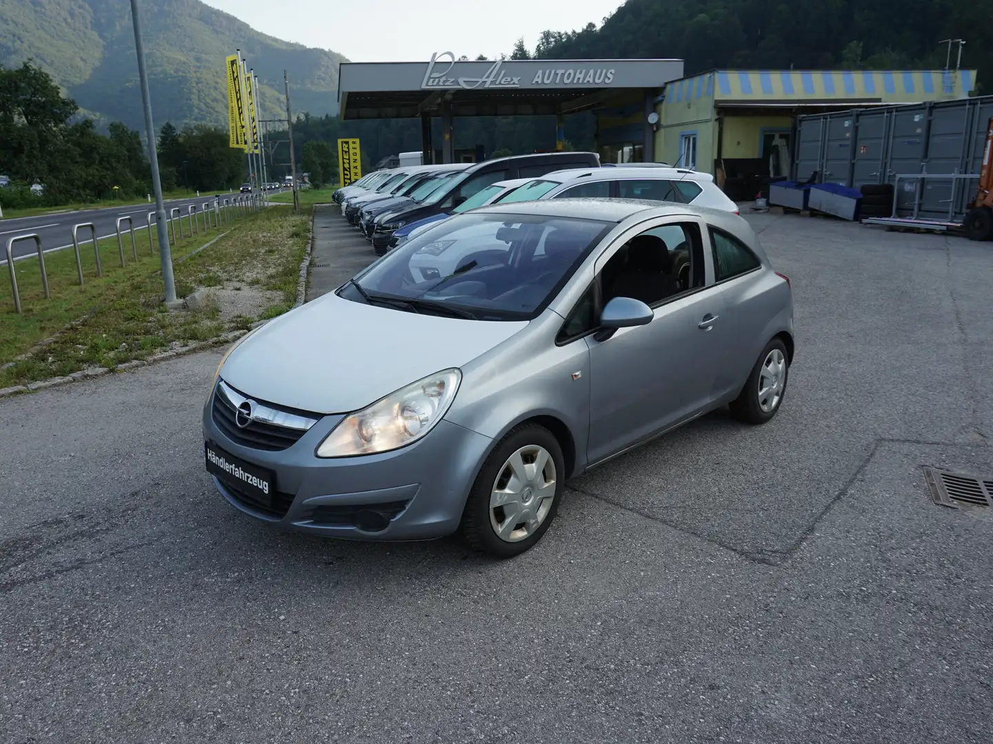 Opel Corsa 1,2 Style Grau - 1