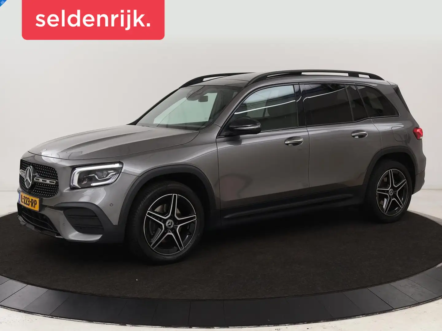 Mercedes-Benz GLB 200 Business Solution AMG 7-persoons | Panoramadak | T Grijs - 1