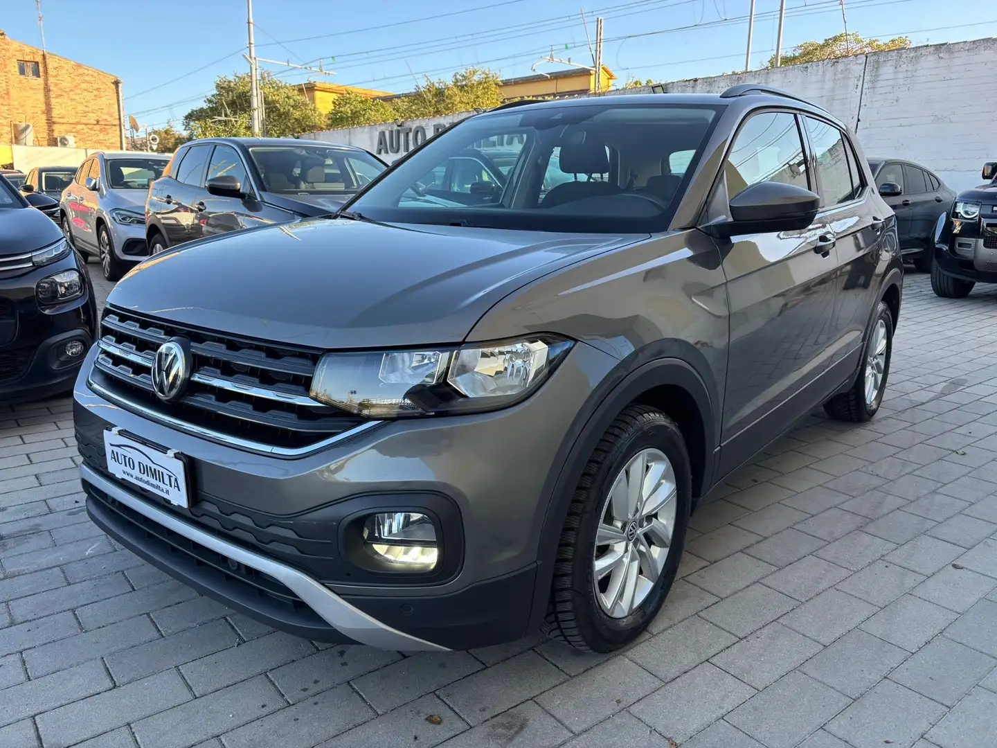 Volkswagen T-Cross T-Cross 2020  1.6 tdi  95cv Gris - 2