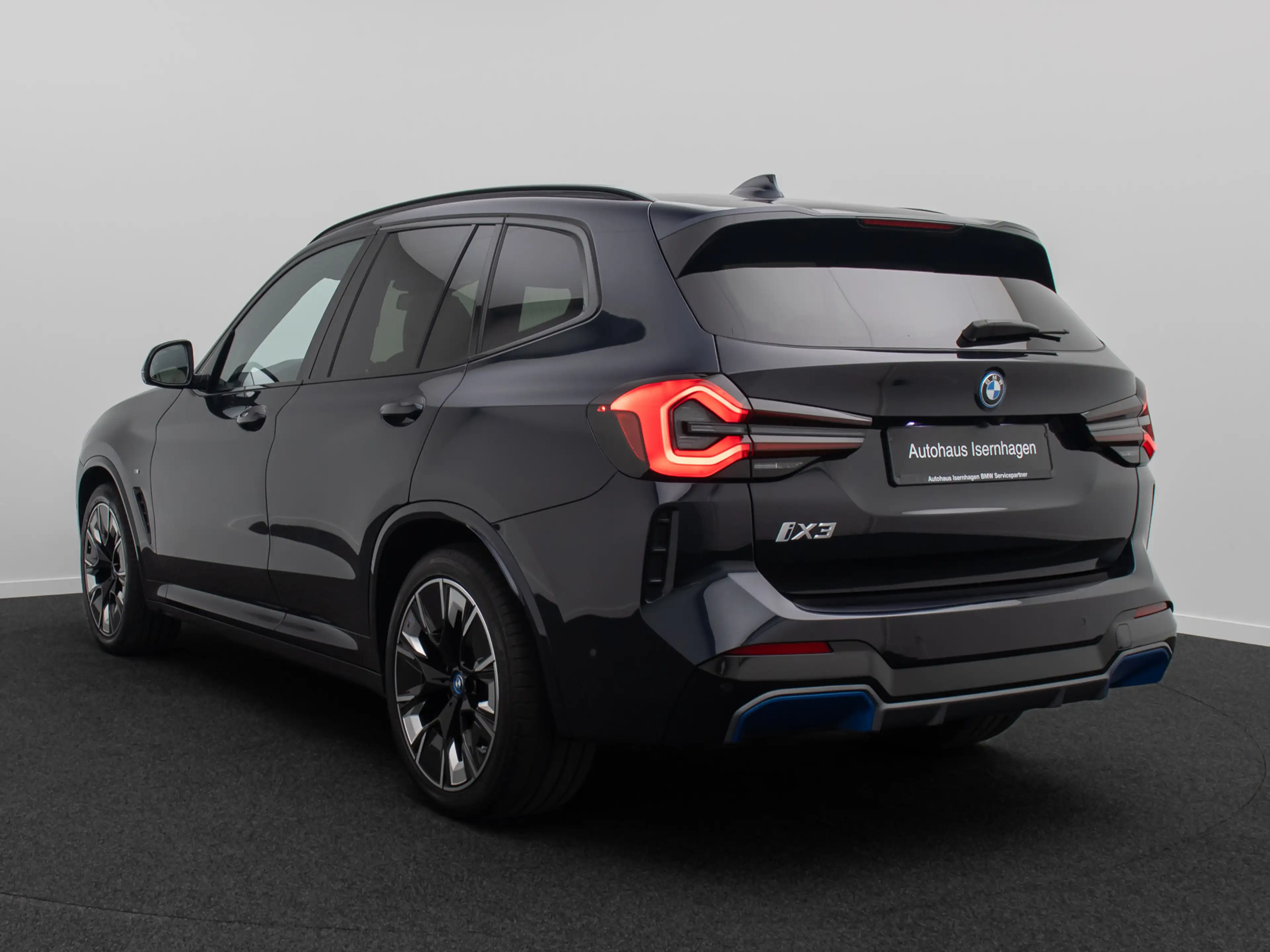 BMW X3 IMPRESSIVE 360° H K Panorama DAB HUD 20Zoll — photo 9