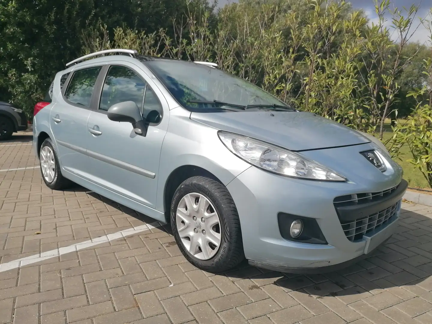 Peugeot 207 SW 1.6 HDi TOIT PANO.✅👉181430KM👈 AIRCO Grijs - 1