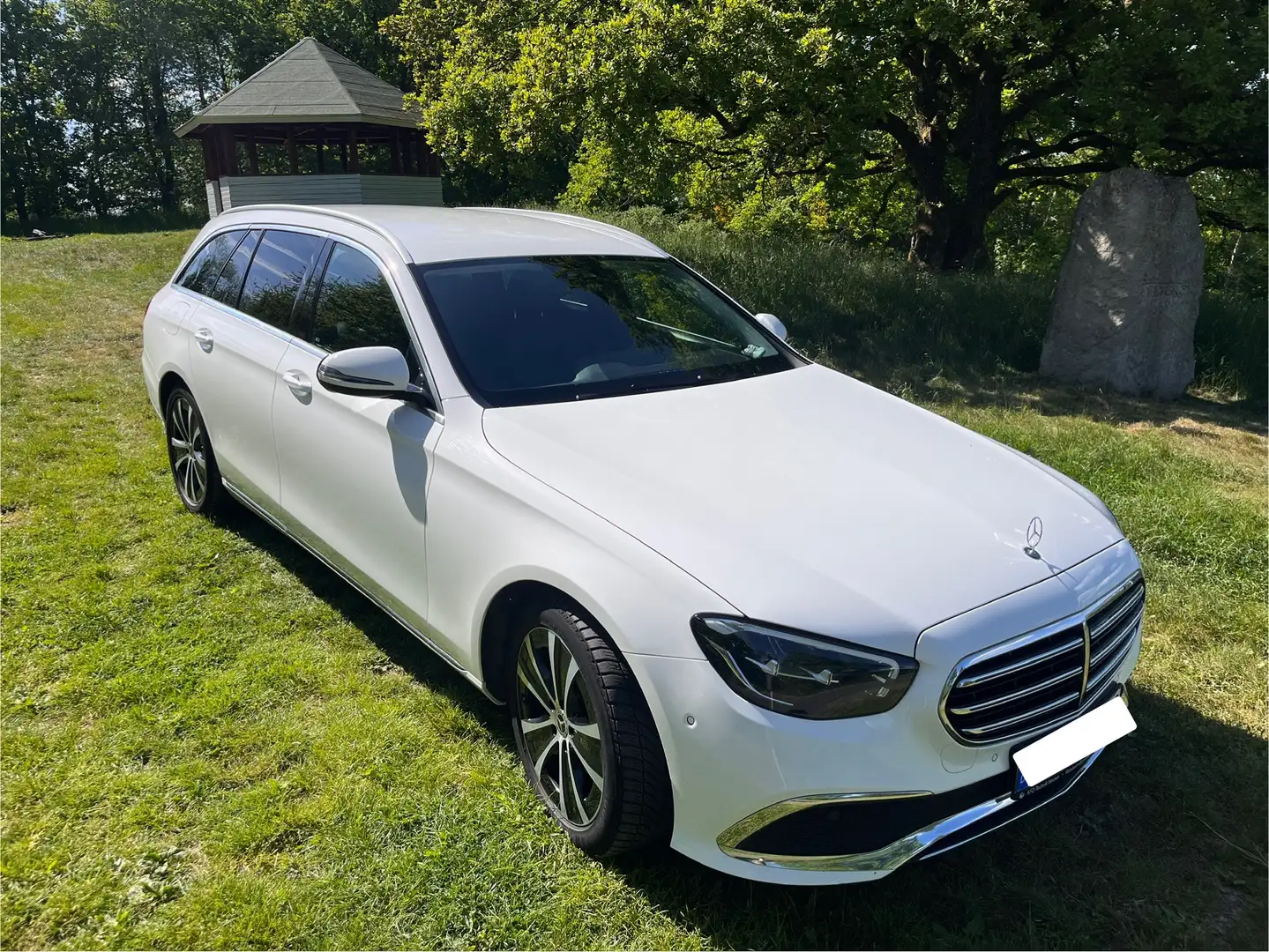 Mercedes-Benz E 220 d T 9G-TRONIC Exclusive Blanc - 1
