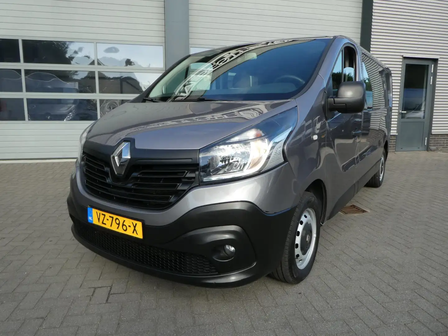 Renault Trafic 1.6 dCi T29 L2H1 DC Dubbel cabine Gris - 2