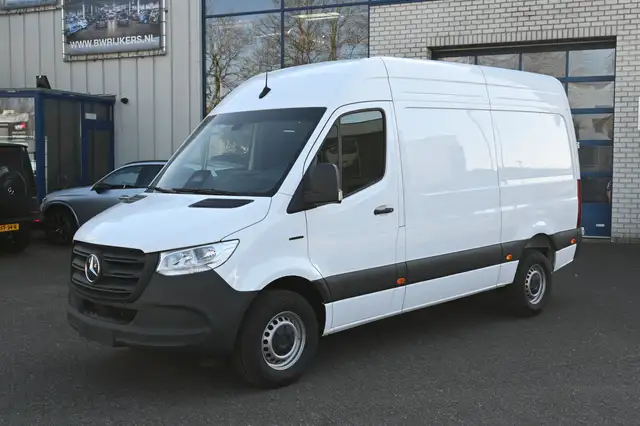 Mercedes-Benz eSprinter 314 L2H2 Pro 56kWh Snel laden, Trekhaak,