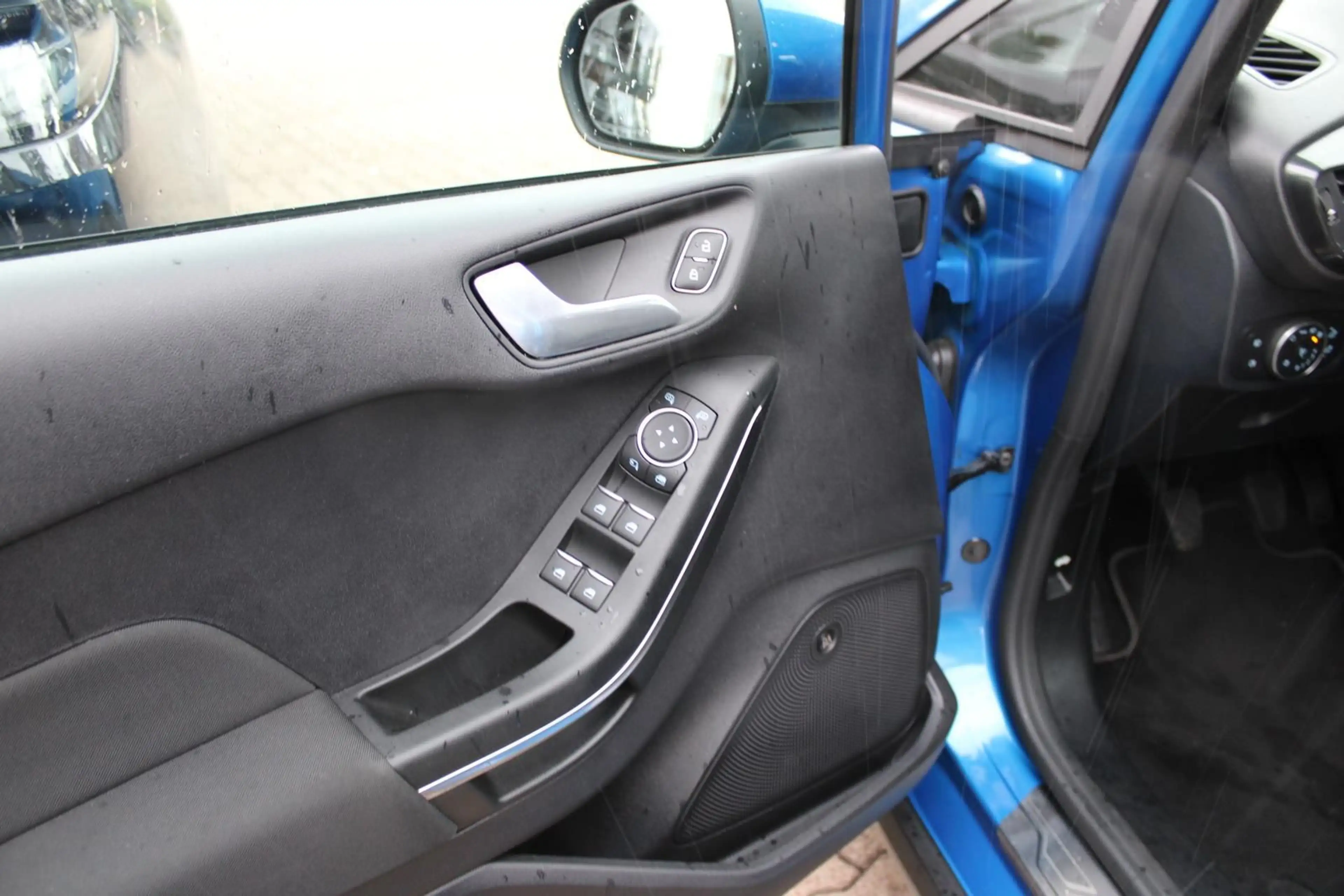 Ford Fiesta Active X 1.5 TDCi Winterpaket LED TW RFK — photo 14