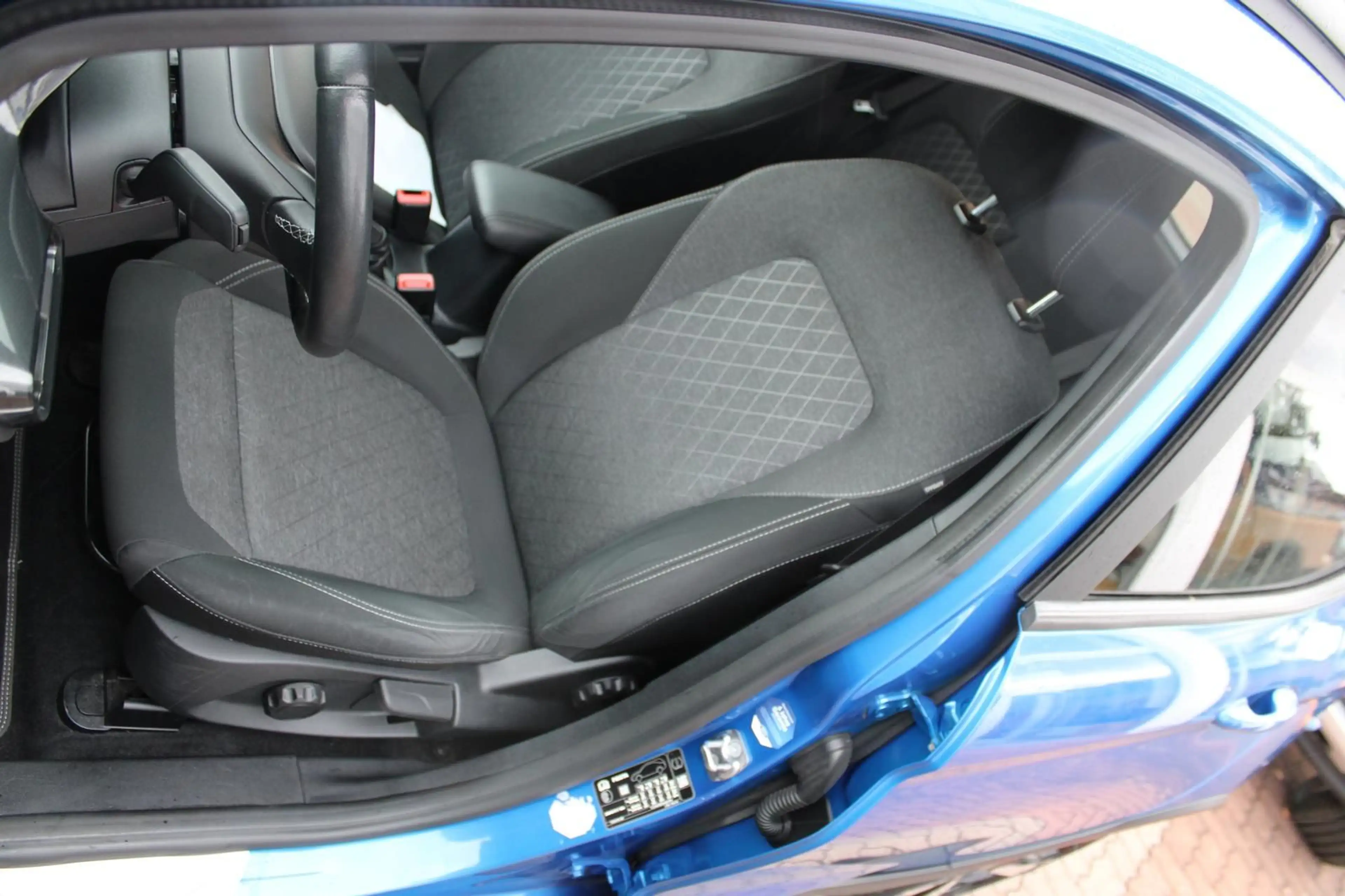 Ford Fiesta Active X 1.5 TDCi Winterpaket LED TW RFK — photo 12