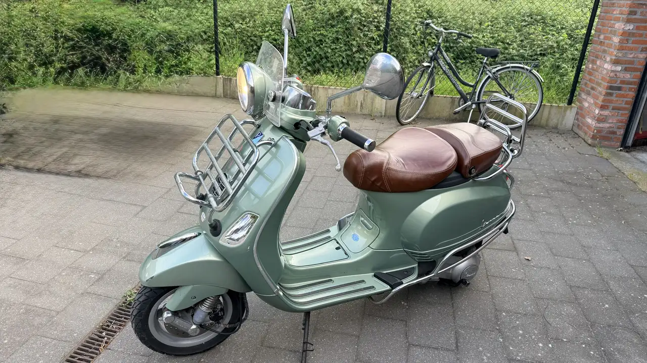 Vespa LXV 125 ie