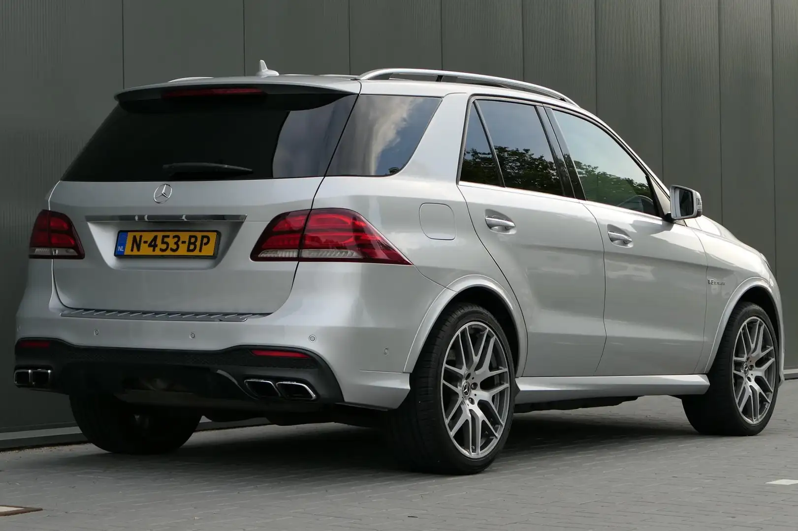 Mercedes-Benz GLE 63 AMG 4MATIC V8 Harman/Kardon Schuifdak Trekhaak Memory Grijs - 2