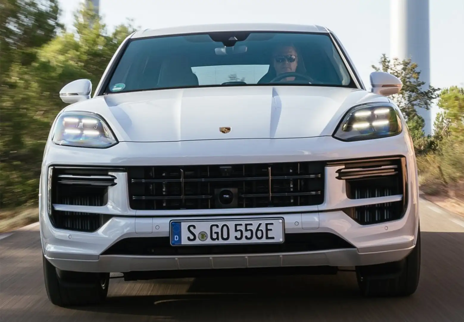 Porsche Cayenne Electric - 2