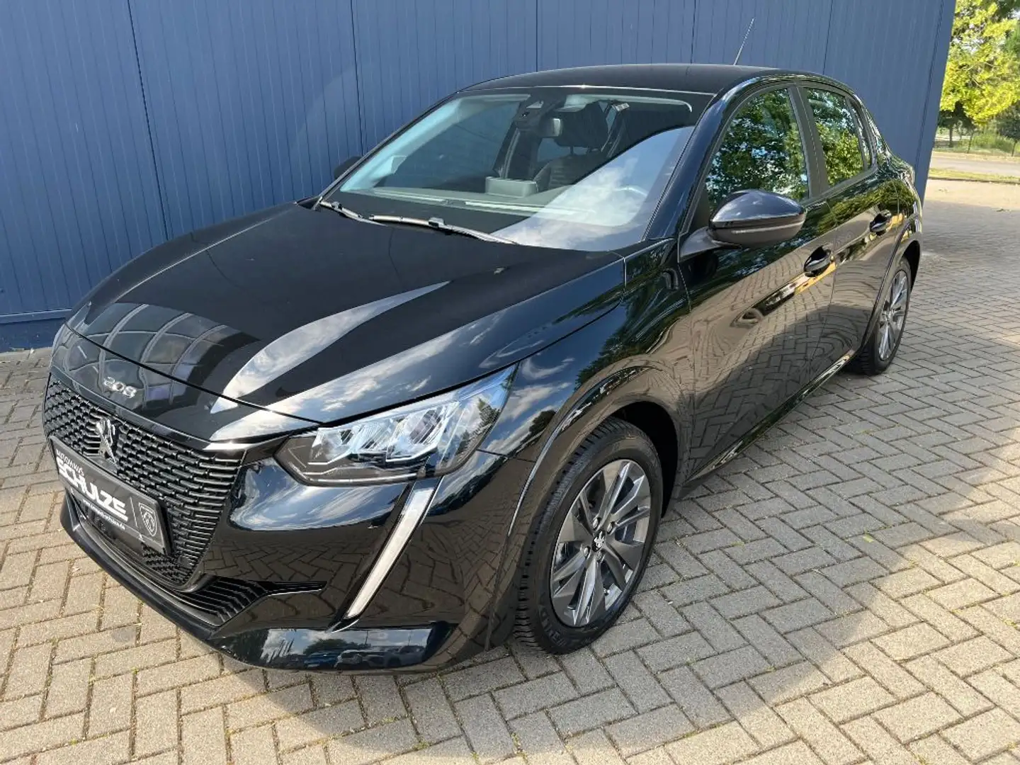 Peugeot 208 Elektromotor 136 Active Pack Schwarz - 1