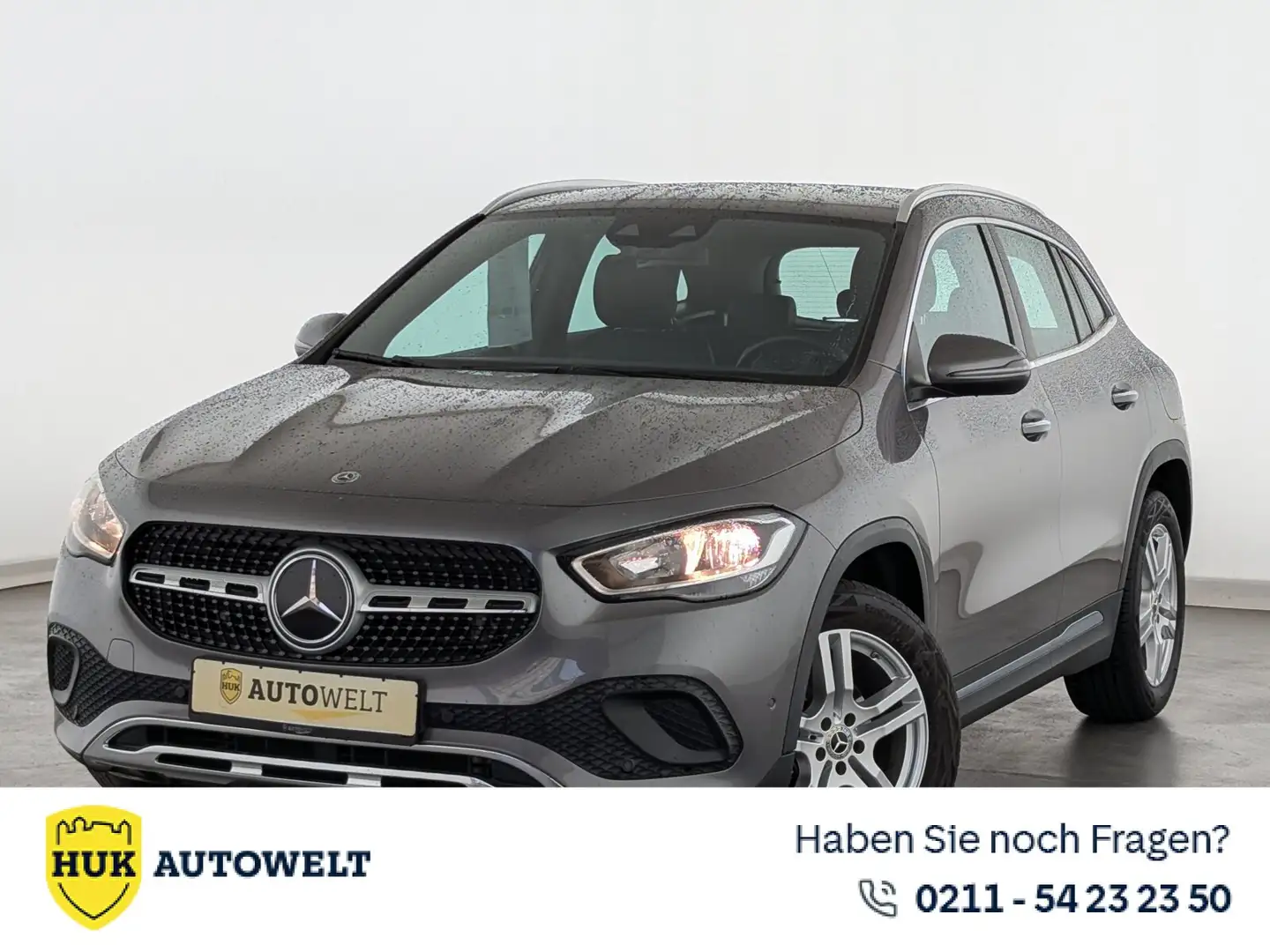 Mercedes-Benz GLA 180 GLA 180 Progressive NAVI+PDC+SHZ+ACC+ Distronic/BC Grau - 1